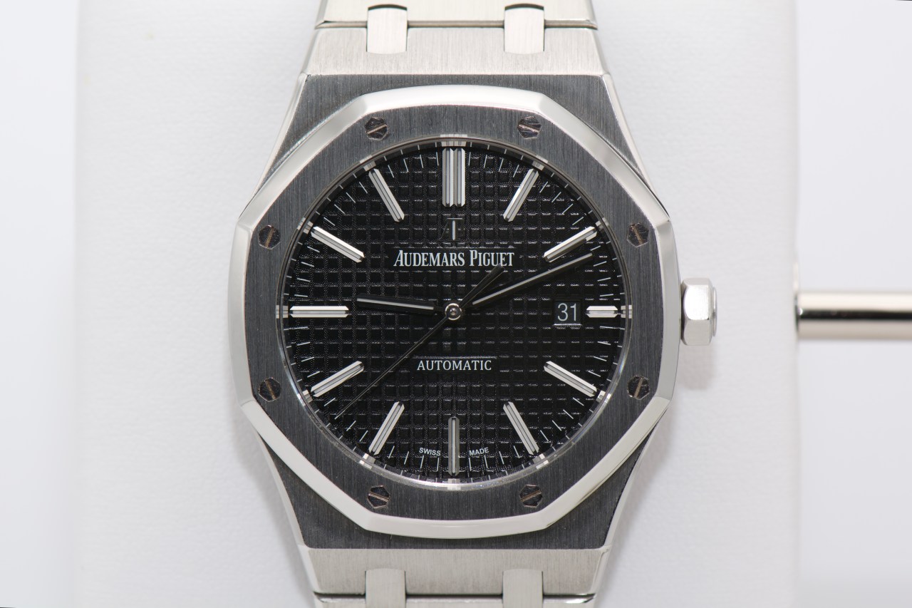 Audemars Piguet Royal Oak 15400ST Black Dial