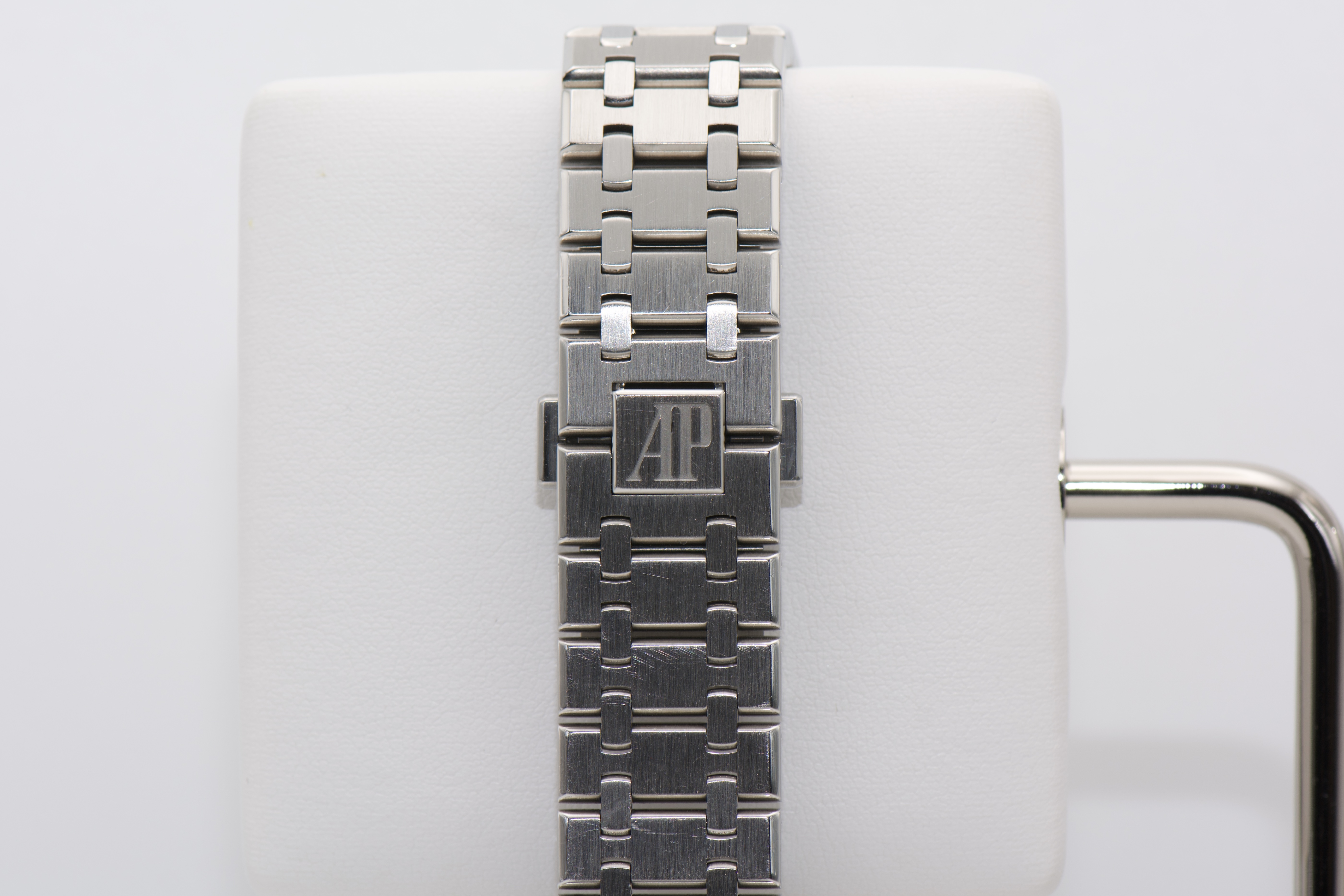 Audemars Piguet Royal Oak 15400ST Black Dial - Image 6