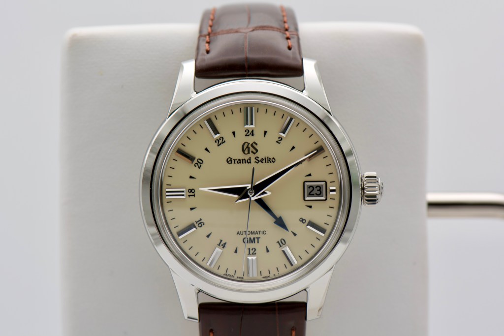 Grand Seiko SBGM221 GMT
